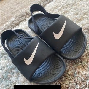 Toddler Nike sandals size 7c